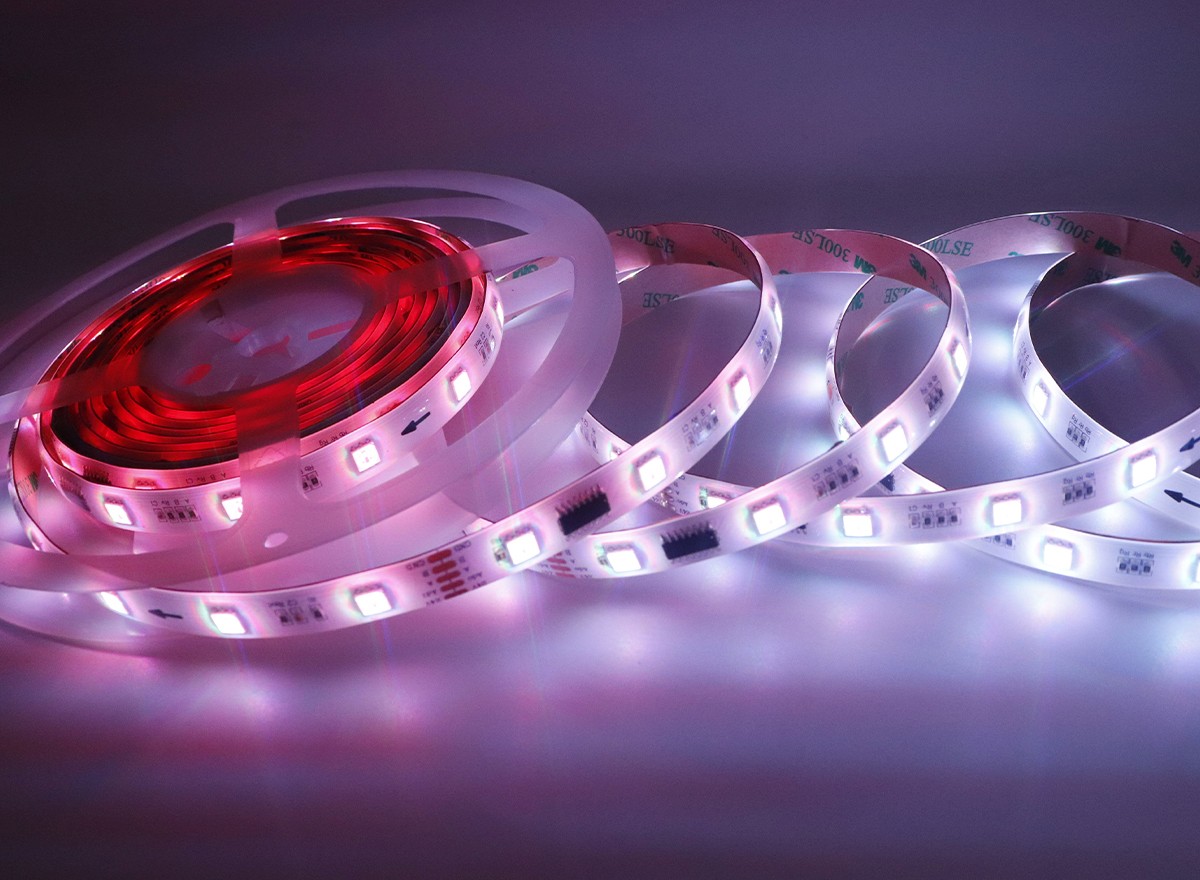 UCS512C3  5050RGB 10段60燈 24V