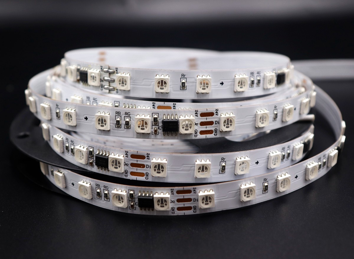 UCS1903B 5050RGB 12段72燈 24V