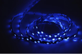 內(nèi)置SK6812 505RGB 60燈S型 5V 單點單控三線路(圖4) 內(nèi)置SK6812 505RGB 60燈S型 5V 單點單控三線路(圖4)